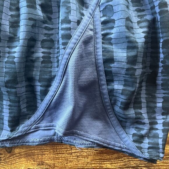 Under Armour Blue & Black Patterned Athletic Running Shorts - Picture 10 of 13